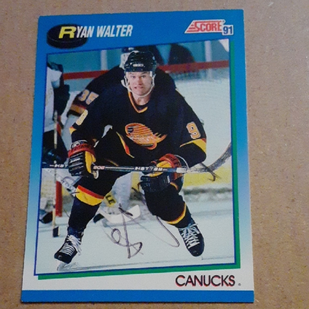 Autographed Ryan Walter Vancouver Canucks Hockey Card